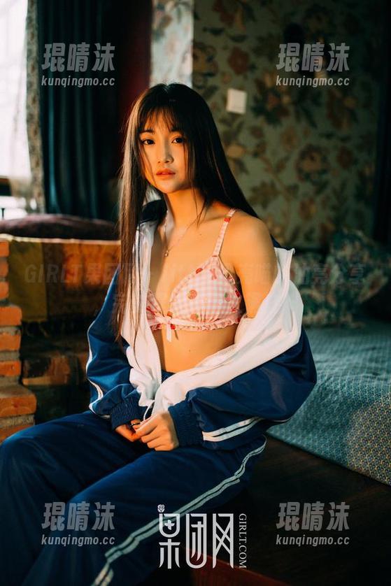 GIRLT果团网 - little贝壳喵的油亮分享，完美程度直逼火锅底料