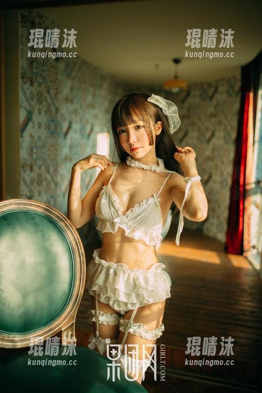 GIRLT果团网 - 免费图册：little贝壳喵的女仆小宇宙，快来围观这场“劳动奇迹”！
