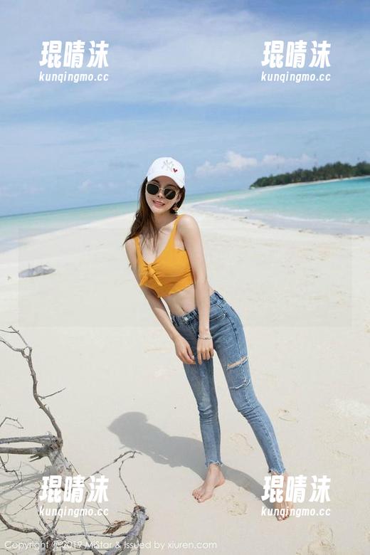 MiStar魅妍社-余心曼 MiStar魅妍社 - 浴缸里和余心曼的合影,照片里每个细节都是一种默默的交流,奇妙得很。