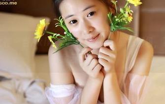 TGOD推女神 - 当Akiki朱若慕遇上云：旅拍图包，其实只是两朵云聊天！
