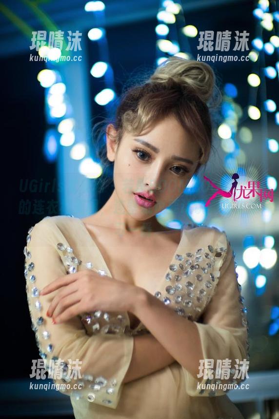 UGirls尤果网 - 若彤BOOMBOOM带来的连衣裙美图，连壁纸也要认认真真来学习一番。