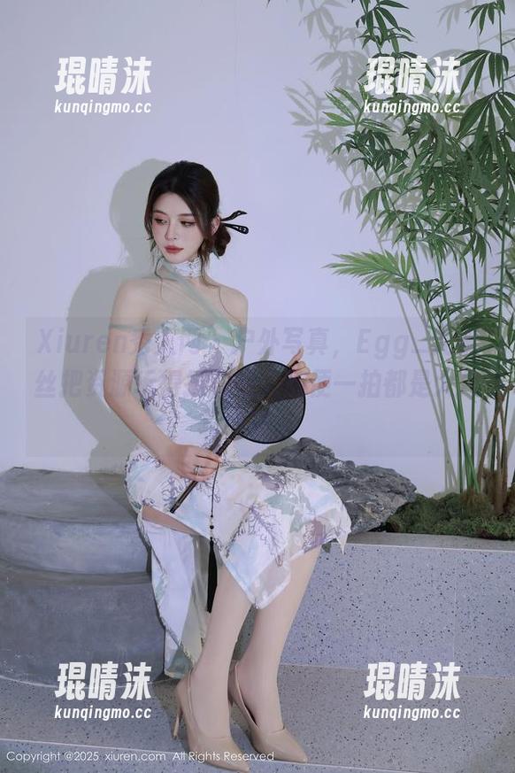 Xiuren秀人网-Egg_尤妮丝 Xiuren秀人网 - 户外写真,Egg_尤妮丝把资源玩得挺花哨,随便一拍都是大片场景。