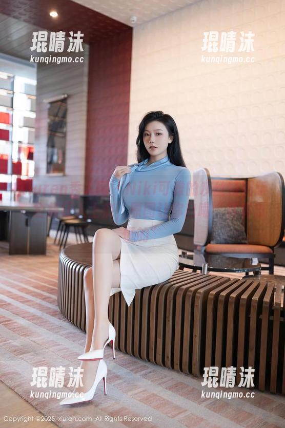 Xiuren秀人网 - Niki可雅的灰丝特别版：全集让人上瘾，原图让你自嘲“其实我懂的”