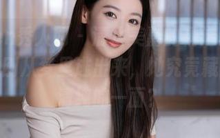 Xiuren秀人网 - 清水美嘉的精选套图，美得像刚从梦里逃出来，她究竟藏了多少清纯的一面？