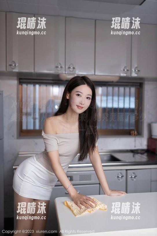 Xiuren秀人网 - 清水美嘉的精选套图，美得像刚从梦里逃出来，她究竟藏了多少清纯的一面？
