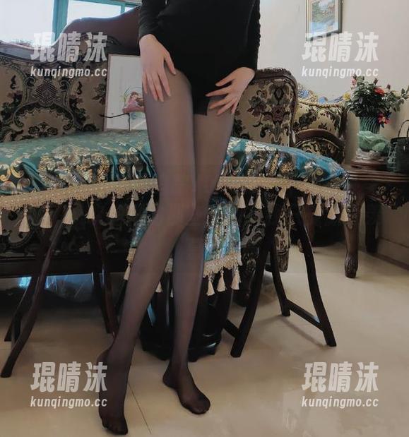 YuYu超甜丫 微密圈 - 在线追踪YuYu超甜丫的户外美图,风吹裙摆的那些时刻,我只能默默羡慕。