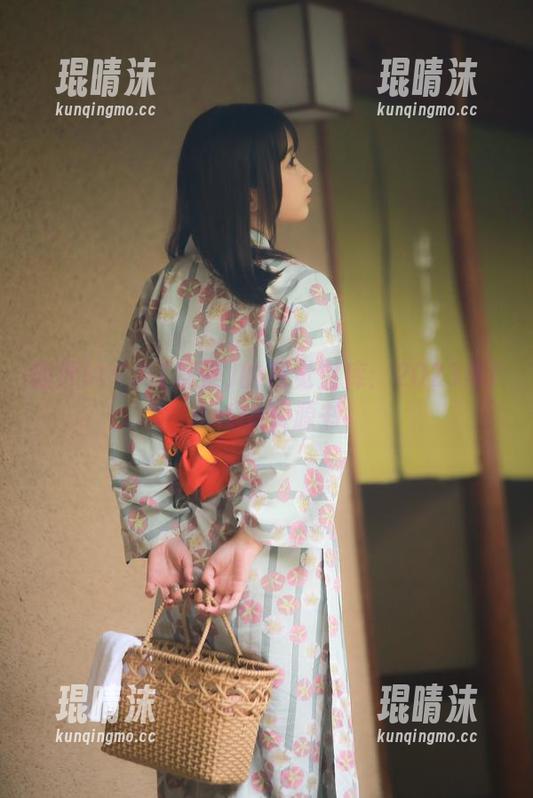翻开いくみ(育美)的视觉宝库：2023年Fantia资源书