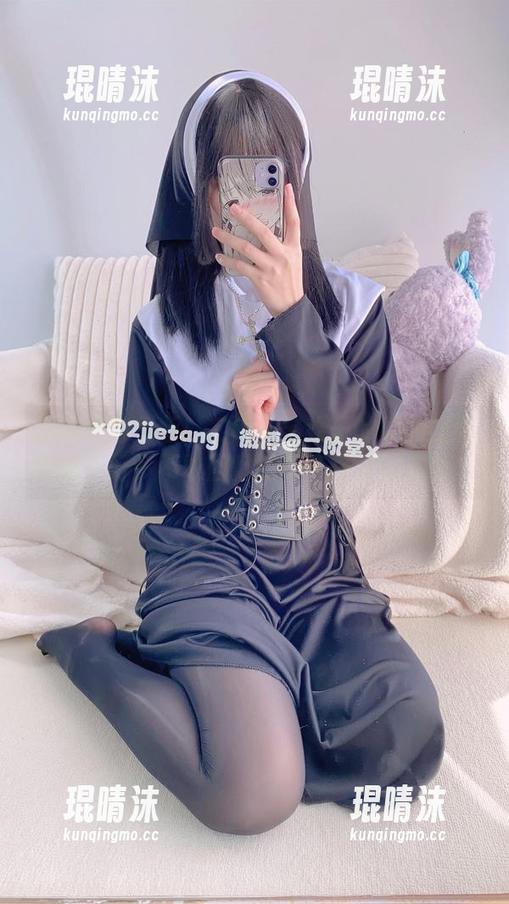 万圣节特别版！二阶堂宅绘子的原图让我想到了好多不敢回忆的奇奇怪怪的东西。
