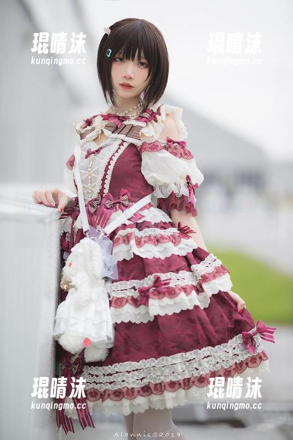 五更百鬼 五更百鬼的校服魔法,私房穹妹合集分享时刻