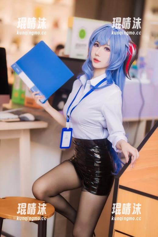 当樱岛麻衣遇上仙女月，兔女郎的图片可真不赖！