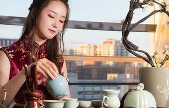 克拉女神 - 和姜璐的图集对比，发现我的户外照好像只适合留给垃圾桶。
