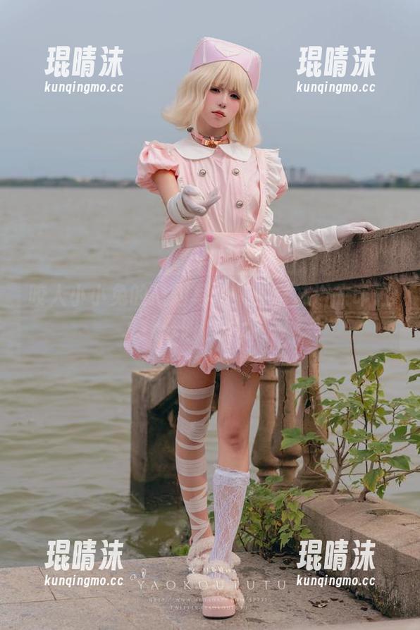 咬人小小兔的最新写真集：穹妹浴衣印证了什么叫‘呆萌’！