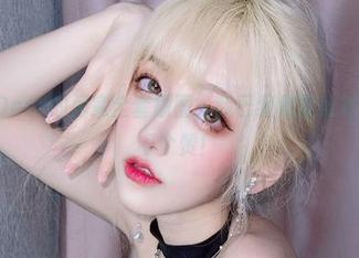 啾小妍Deer的居家全套原图，我已经默默给她打了100个赞！