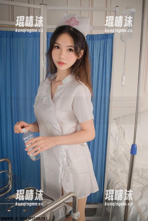 喵糖映画草莓美眉福利秀，图包容量不容小觑！