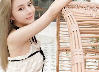 嗲囡囡 - 户外的流氓小巫女：精选图片让你忘掉正经，直面她的洒脱