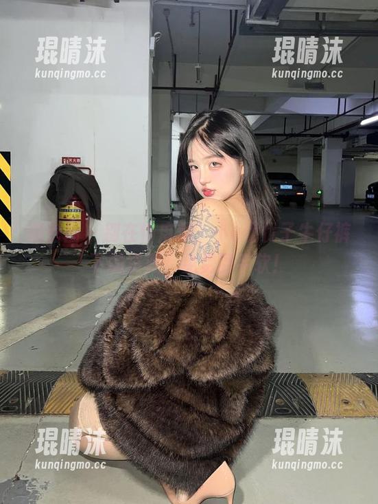 微密圈 - 别在怕麻烦，小u优优子牛仔裤下的资源，免费到手软！