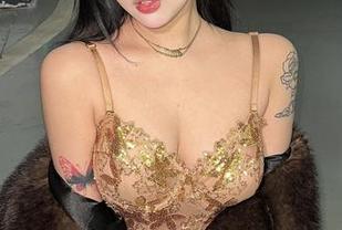 微密圈 - 看！小优优子的旗袍写真，分享意外流出的“美丽秘籍”，不过要小声说，不要被别人听见！