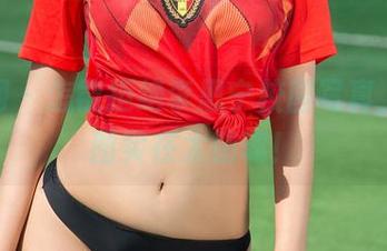 尤果网 - 怎能拒绝李思宁校园写真，这美图实在太销魂！