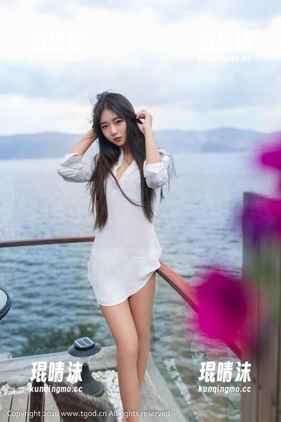 推女神 - 这馨香的Kiren_程程程女友写真集，资源的点滴似乎在诉说一种难以捉摸的情感。