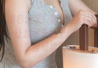 推女神 - 图包分享:施忆佳Kitty酱的可爱就在于…让我今天晚上吃烤鸭的心情都变得好欢脱!