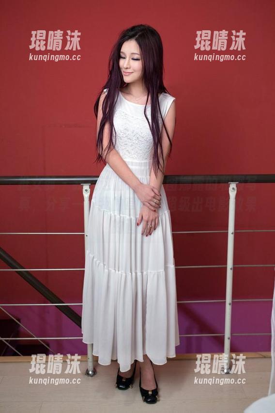 推女郎 - 我在这脑海中修图娜露的和服写真，分享一下我的草图：超级出电影效果的画面！