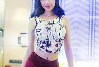推女郎 - 被杨伊的花嫁照片刷屏了，新鲜出炉的最新美图！完美心脏复苏！