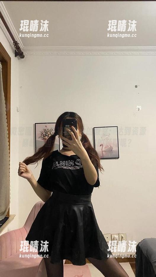 微密圈 - 这是提袜少女的教室：达到资源巅峰，但会不会超出你的预期呢？