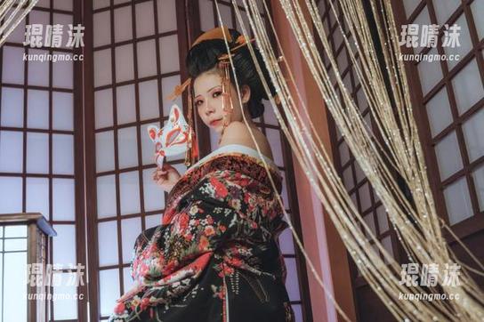 无颜小天使wy 昭和太太在高清里等你,无颜小天使wy的温柔一击