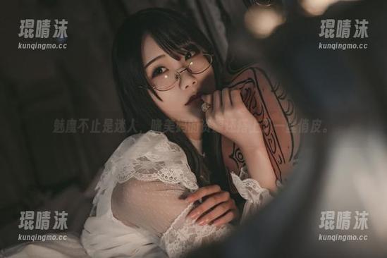 魅魔不止是迷人，晓美妈的资源还搭上了一丝俏皮。