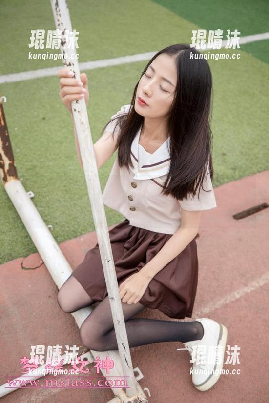 梦丝女神 - 免费看女神刘诺，美图就在眼前，不好奇都说不过去吧？