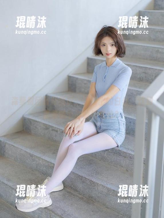 森萝财团最新图库：操场上的白丝，这到底是哪个神仙构思的？
