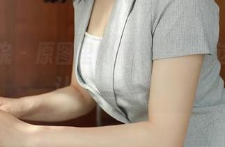 模范学院 - 原图里的悦爷妖精，这腿细得让人想负责。