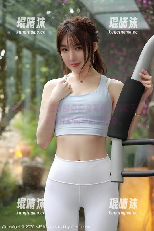 模范学院 - 星萌的办公室写真，你敢下载吗？来揭开那微妙的平衡感。