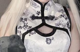 婚纱全套特软儿Sona透视，原图明明是拍拍拍的事儿。