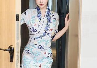 秀人网 - 看Egg-尤妮丝Egg赤裸的双脚，高清美图里的每一帧都在传递一种轻盈的自由。