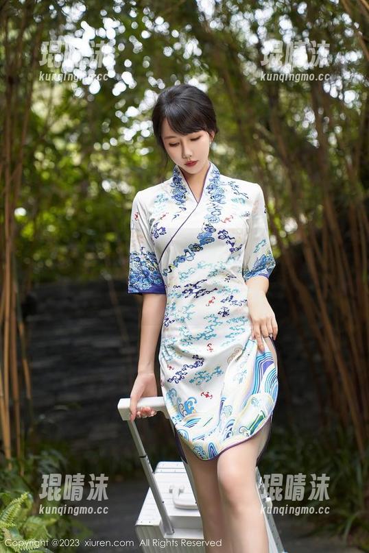 秀人网-Evelyn艾莉 秀人网 - Evelyn艾莉的佳作:混搭白衬衫与黑内衣的高级感—你敢打开这个图库高清吗
