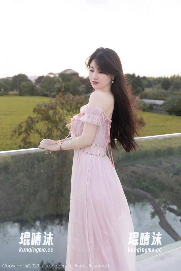 秀人网 - 你见过吗？娜露selena的内衣竟然藏着这些套图和资源