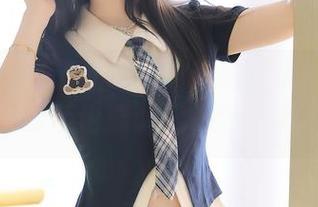 秀人网 - 高清尤Una娜厨娘写真:曾经的我,一根葱也能调出一个璀璨人生!
