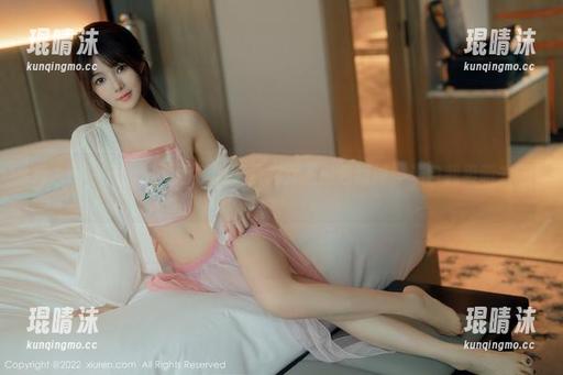 秀人网 - 走，白兔西希的无圣光女王图包瞬间，让自我卖萌去吧。