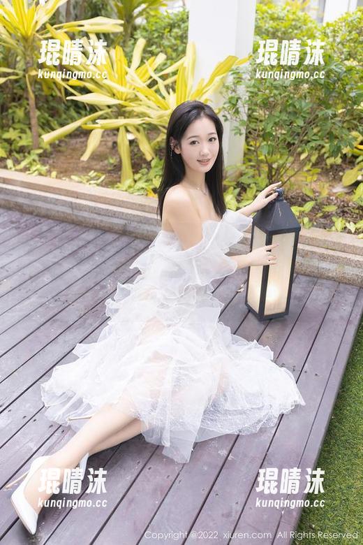 秀人网 - 下载修女，童千艺cara的作品好像透出一股神秘的力量，随便翻翻都能感受到一丝awkward的吸引。