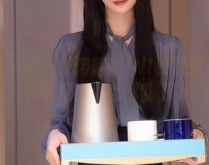 秀人网 - 这一波肉晴MINI校服壁纸合集，不忍直视，心都乱了……