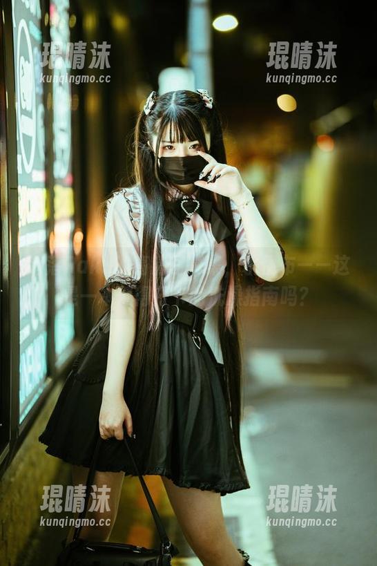 落落Raku 落落Raku的高清写真集,水伊布——这是一本值得打卡的洗澡指南吗?